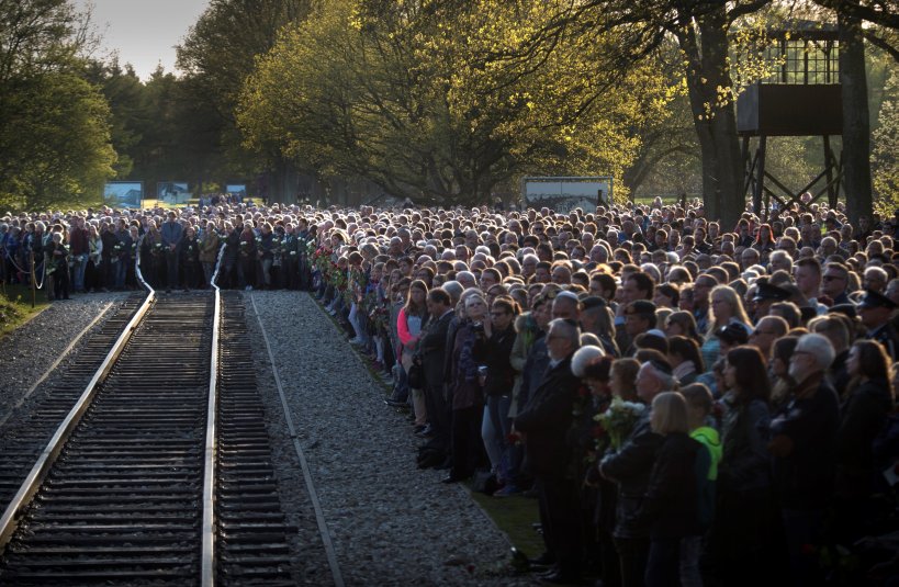 Persoonlijke verhalen bij Dodenherdenking Kamp Westerbork