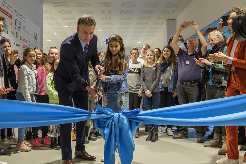 Expositie Kind onder Vuur geopend bij Nationaal Monument Kamp Vught