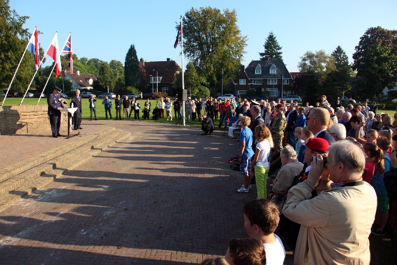 Herdenking Airborne monument Oosterbeek