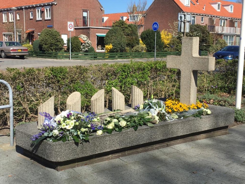 Fotoverslag herdenking executies in Zwolle 31 maart 1945