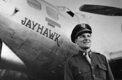 Lezing Amerikaanse B-17 Jayhawk bommenwerper op 6 november 2015