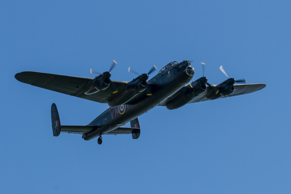 BBMF Lancaster maakt herdenkingsvluchten over Nederland