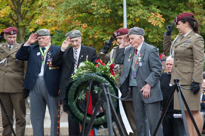 Fotoverslag Herdenking Polenplein Driel 19 september 2015