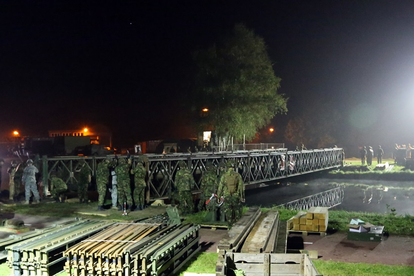 Fotoverslag Bailey-brug Son
