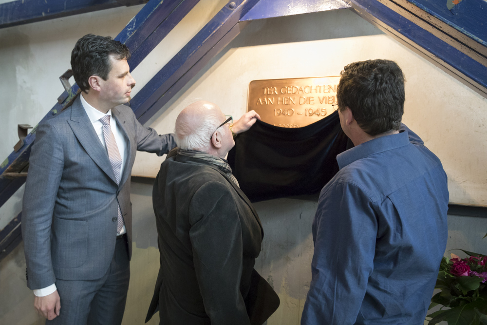 Onthulling plaquette omgekomen medewerkers NS Hoofdwerkplaats Tilburg