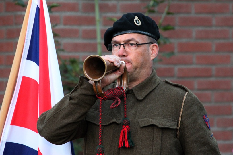 Fotoverslag herdenking Mierlo-Hout 2014