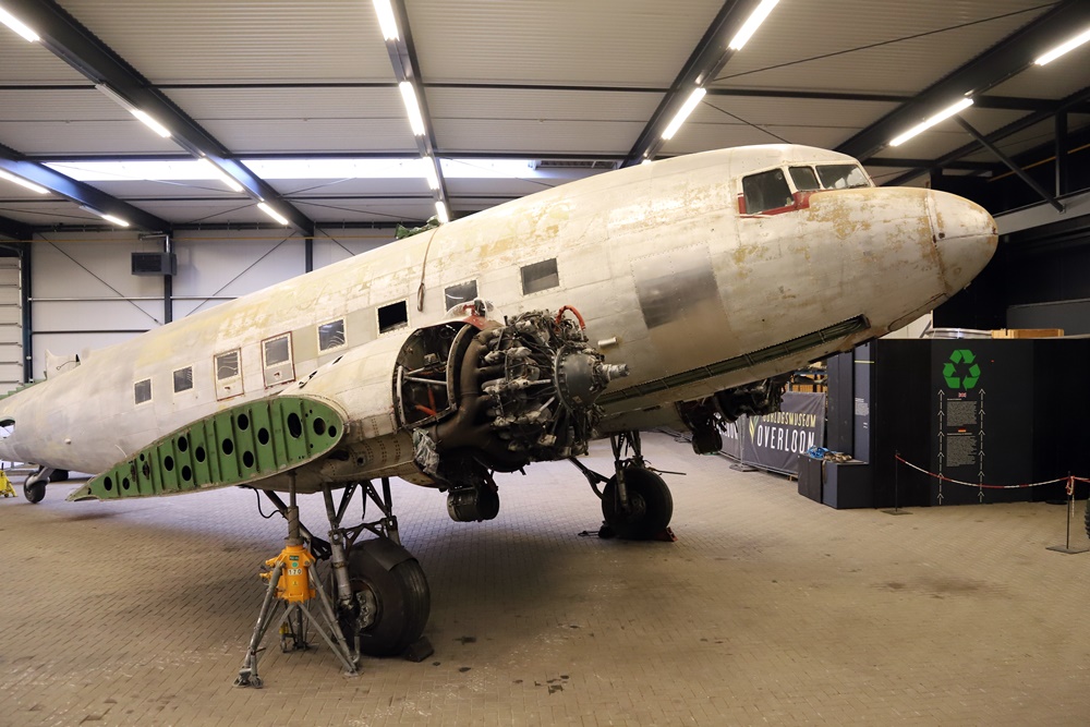 Douglas C-47 in Oorlogsmuseum Overloon