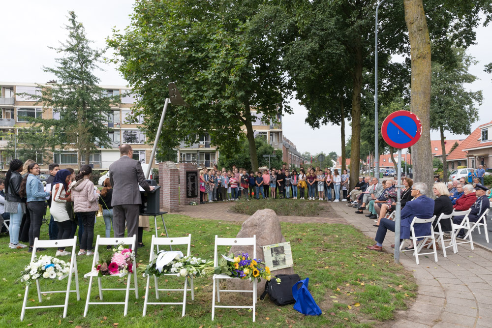 Fotoverslag Herdenking Slachtoffers bombardement 17 september 1944 Ede