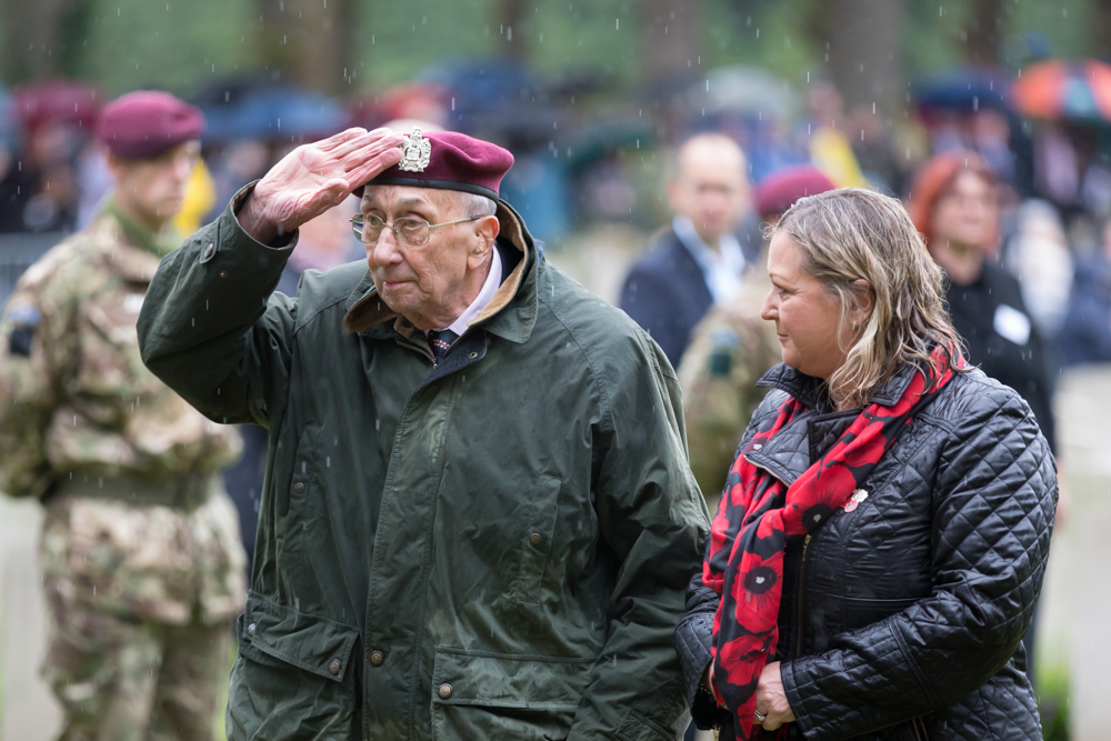 Fotoverslag herdenking Airborne begraafplaats Oosterbeek 2022