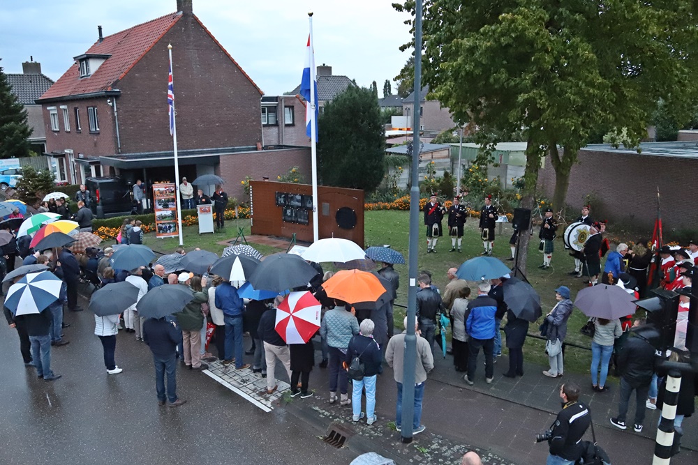 Fotoverslag herdenking Mierlo-Hout 2018