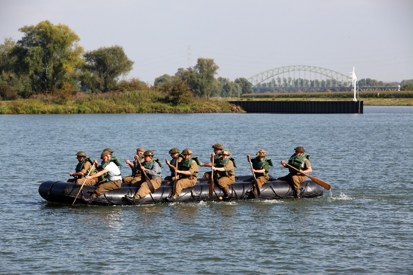 Rijnoversteek 18 september 2014