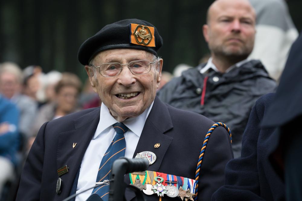 13-05: Laatste Nederlandse Normandië-veteraan Max Wolff (99) overleden