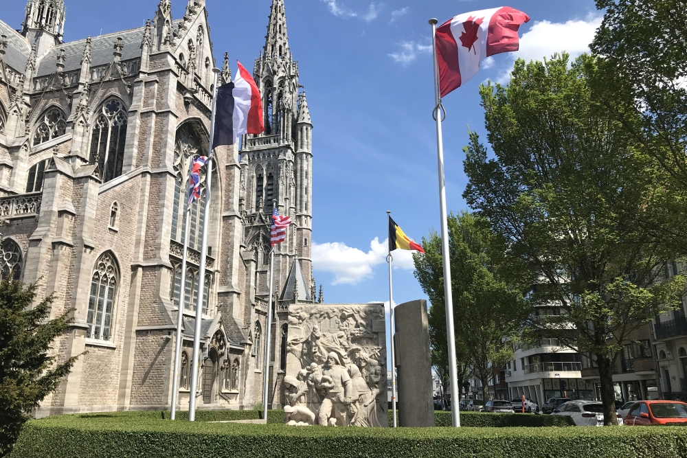 17-05: Fotoreportage herdenking 80 jaar bevrijding in Oostende