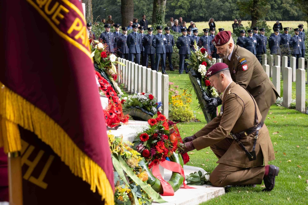22-09: Fotoreportage Airborne Memorial Service Oosterbeek