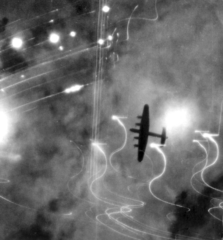 Lancasters over Hamburg: High Level of Daring